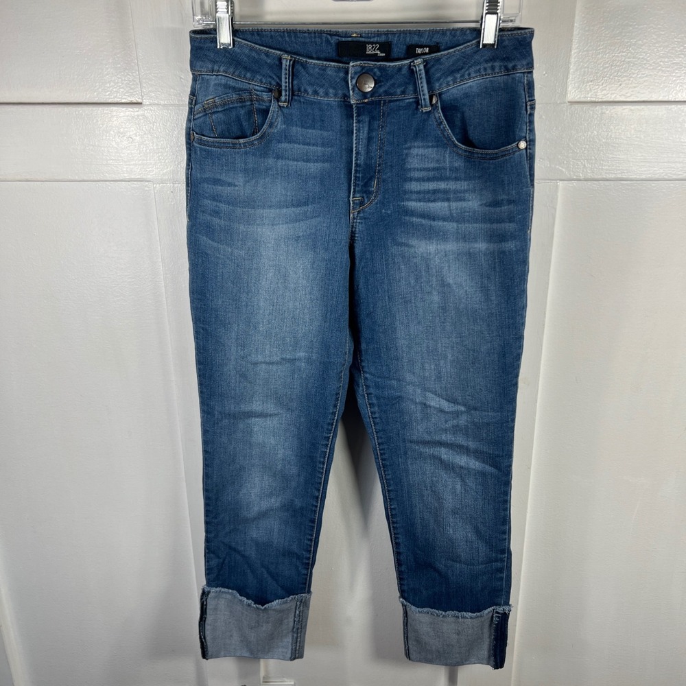 1822 Denim Taylor Cropped Jeans Medium Wash Raw Edge Cuff Size 8